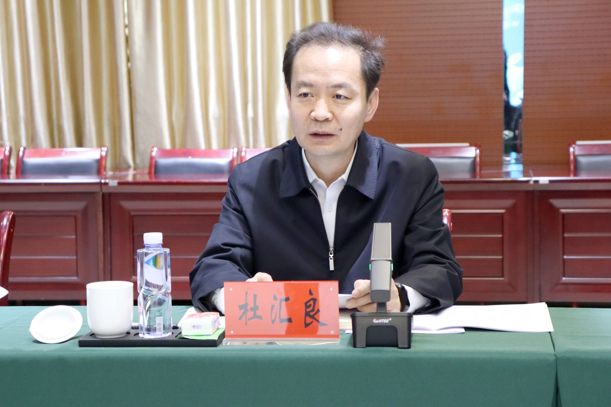 辽宁工程技术大学鄂尔多斯研究院召开第一次领导小组会议